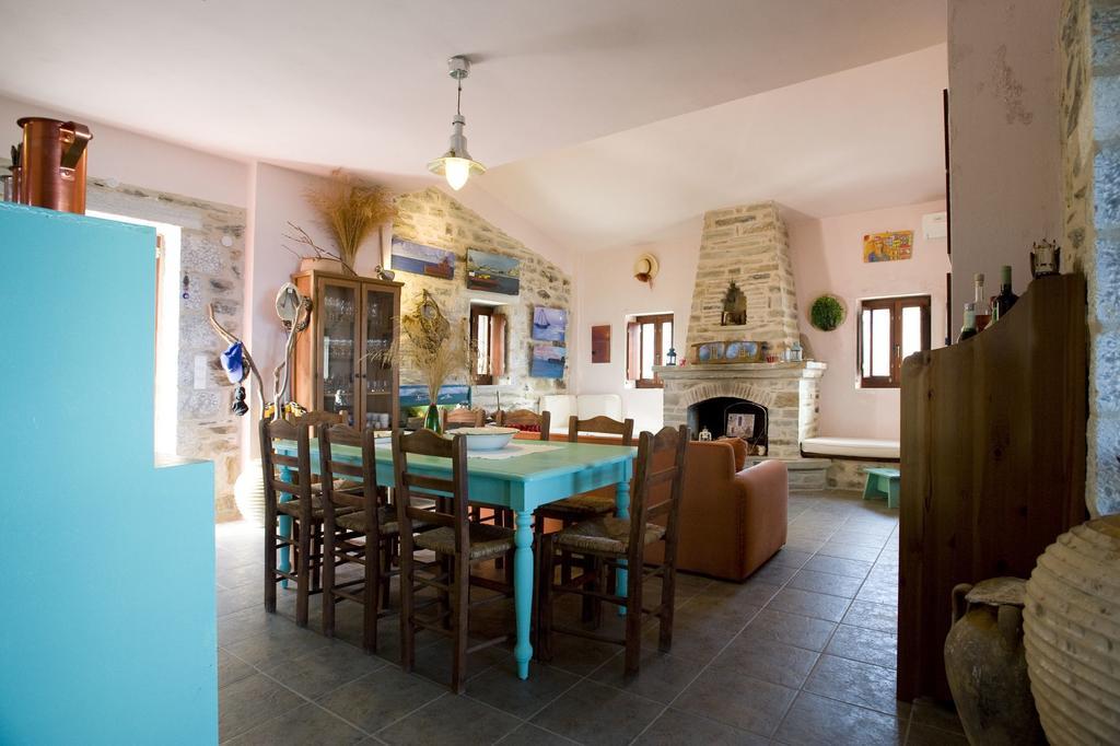 Benos Tower Villa Tsikkaliá Екстериор снимка