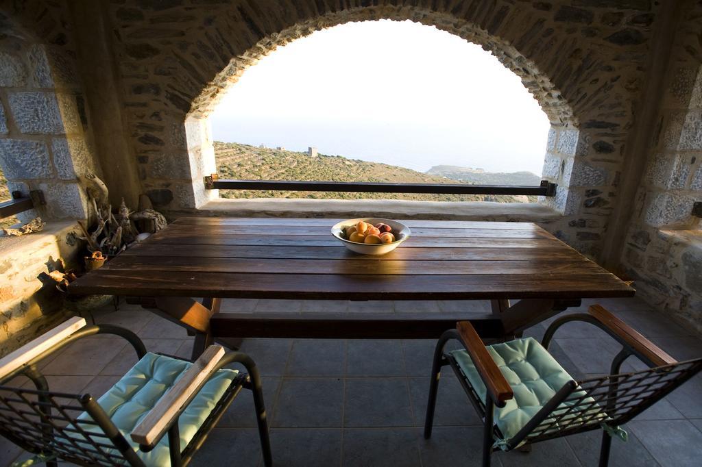 Benos Tower Villa Tsikkaliá Екстериор снимка