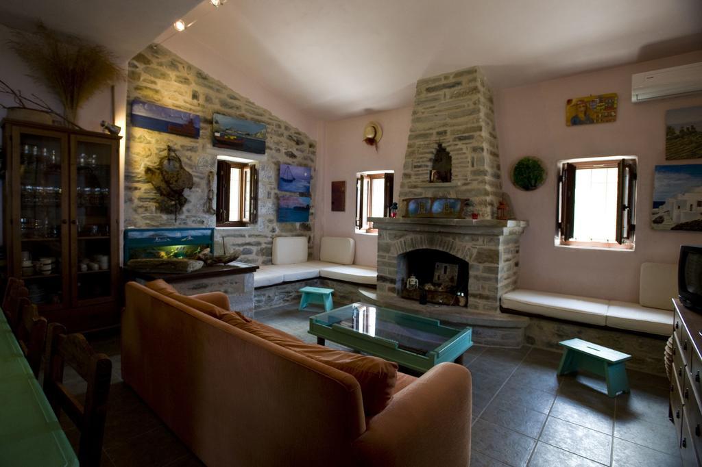 Benos Tower Villa Tsikkaliá Екстериор снимка