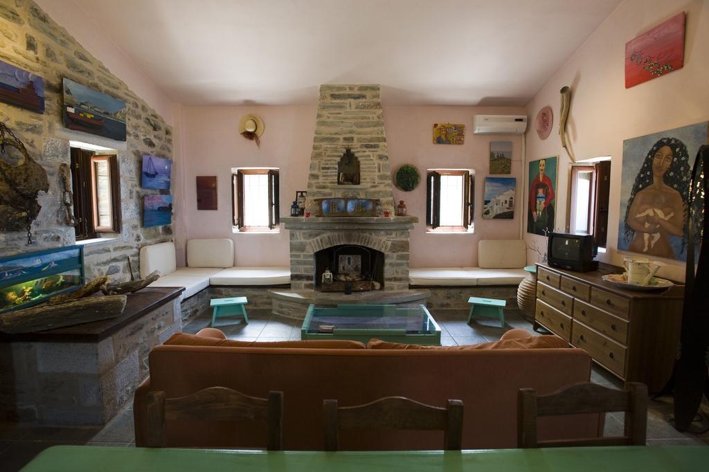 Benos Tower Villa Tsikkaliá Екстериор снимка